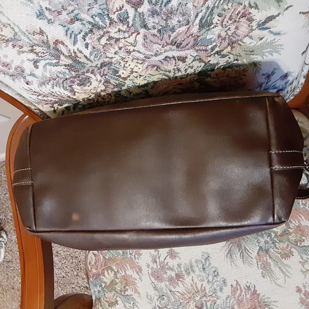 Coach 2156 Signature Shoulder Tote
